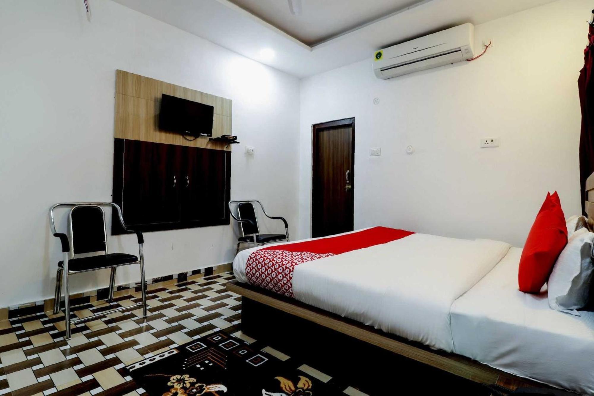 Hotel O Ram Inn Ayodhya Exterior foto