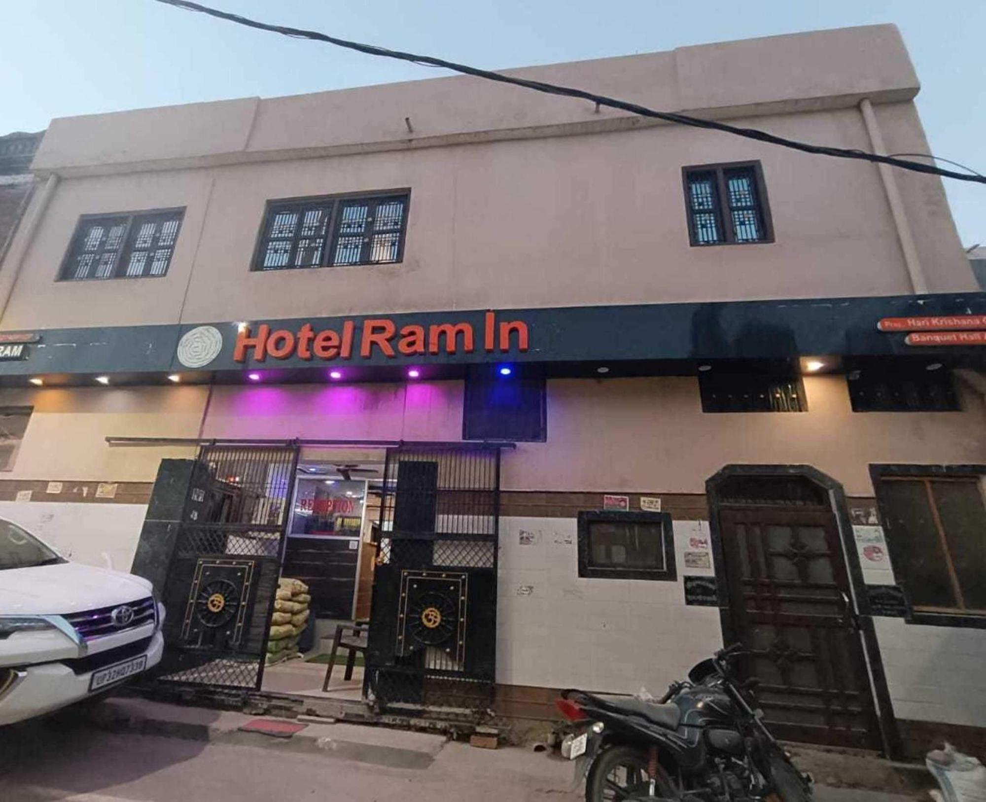 Hotel O Ram Inn Ayodhya Exterior foto
